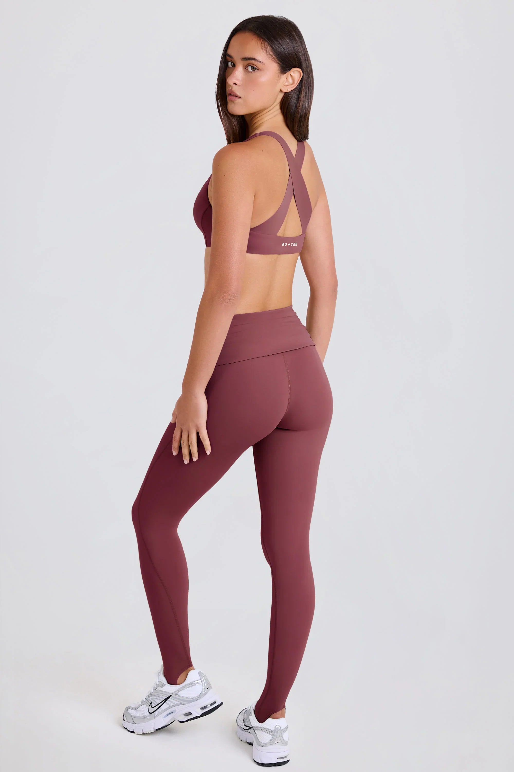 Foldover Mid Rise Stirrup Leggings in Acai