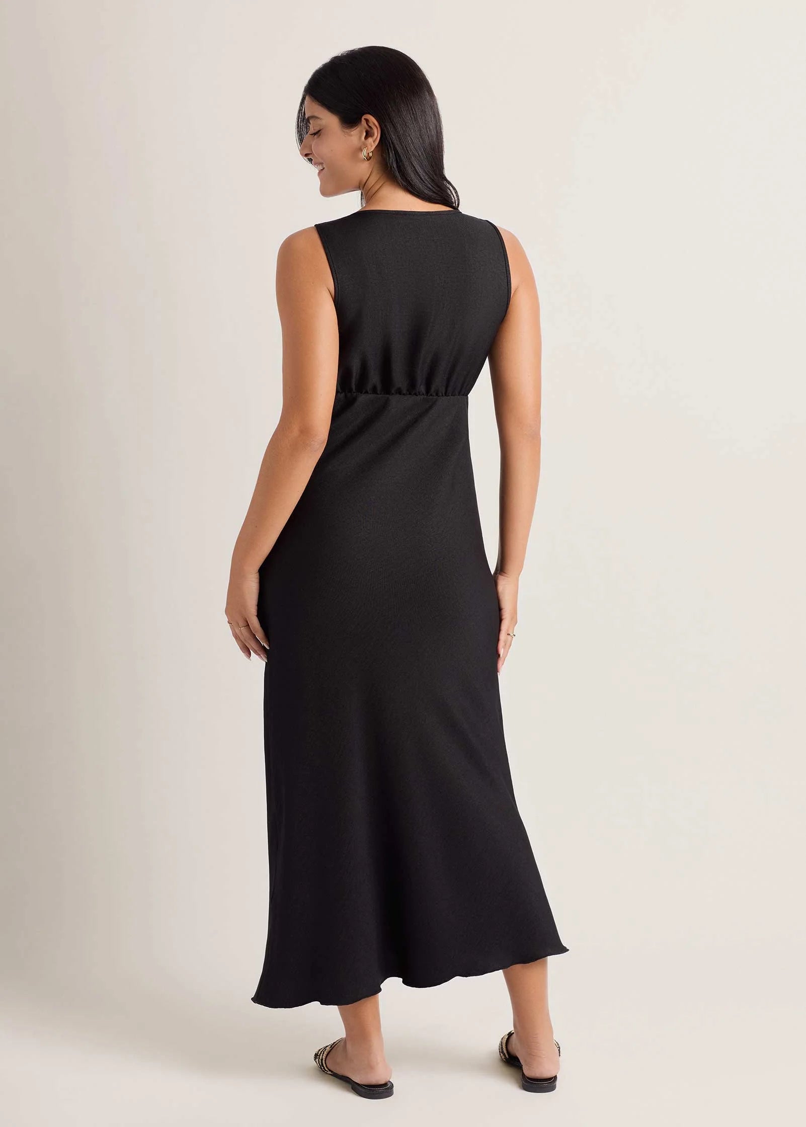 Solid Ruffle Trim Dress Jet Black