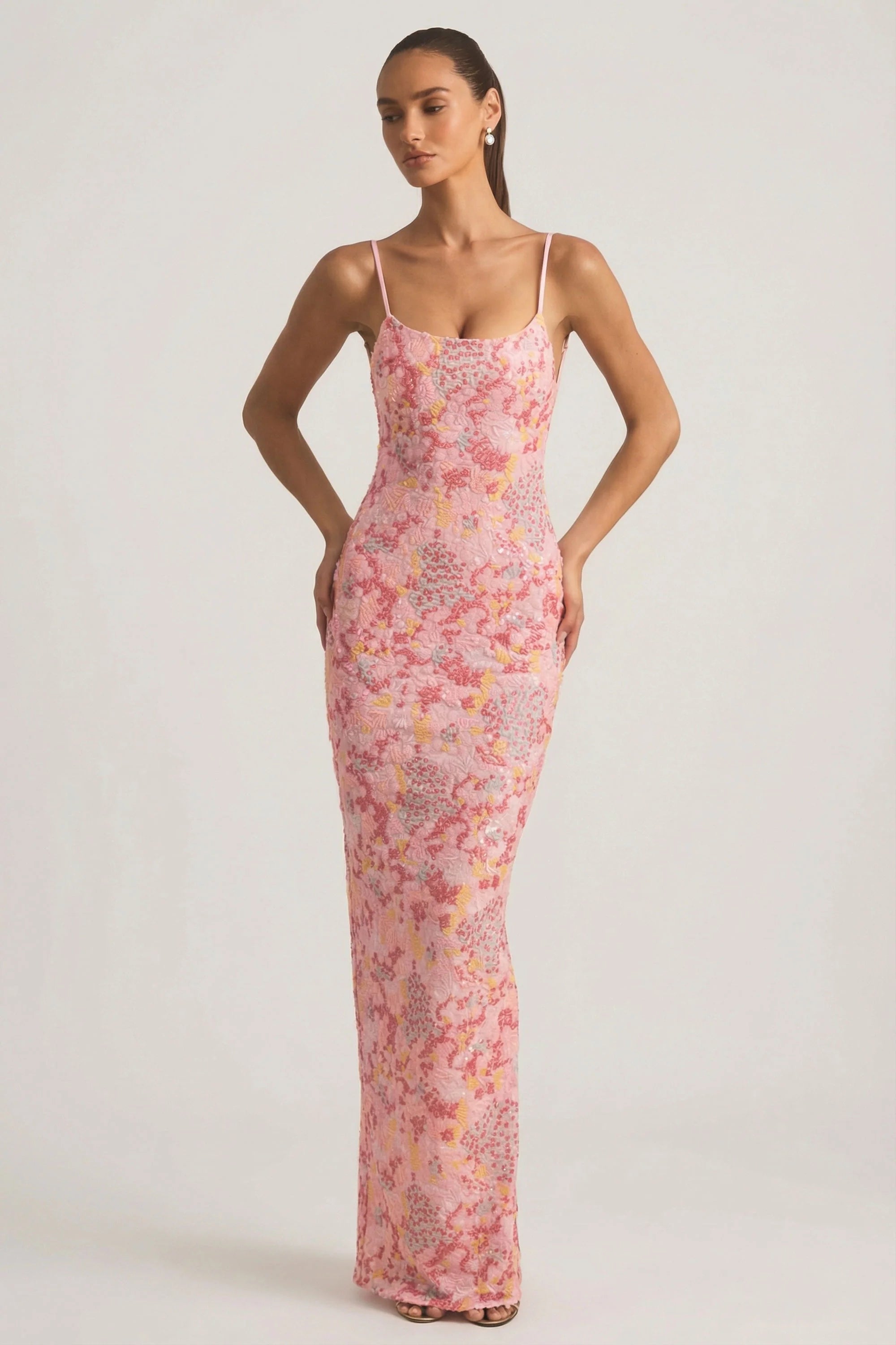 Embellished Scoop Neck Backless Maxi Dress in Pink