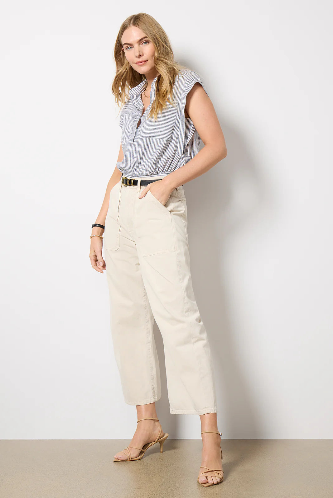 Ayla Cargo Crop