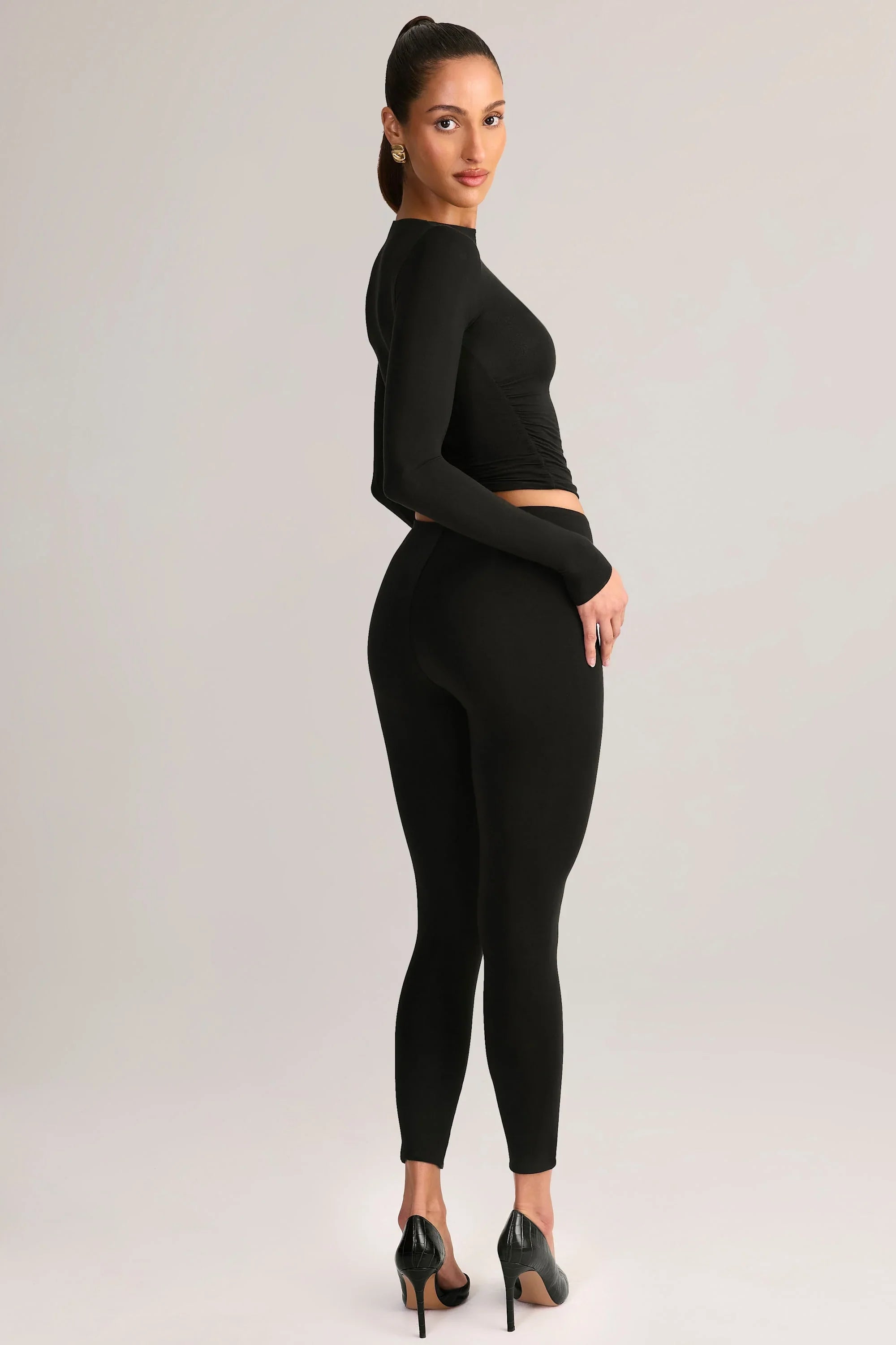 Modal Mid Rise Cropped Leggings in Black