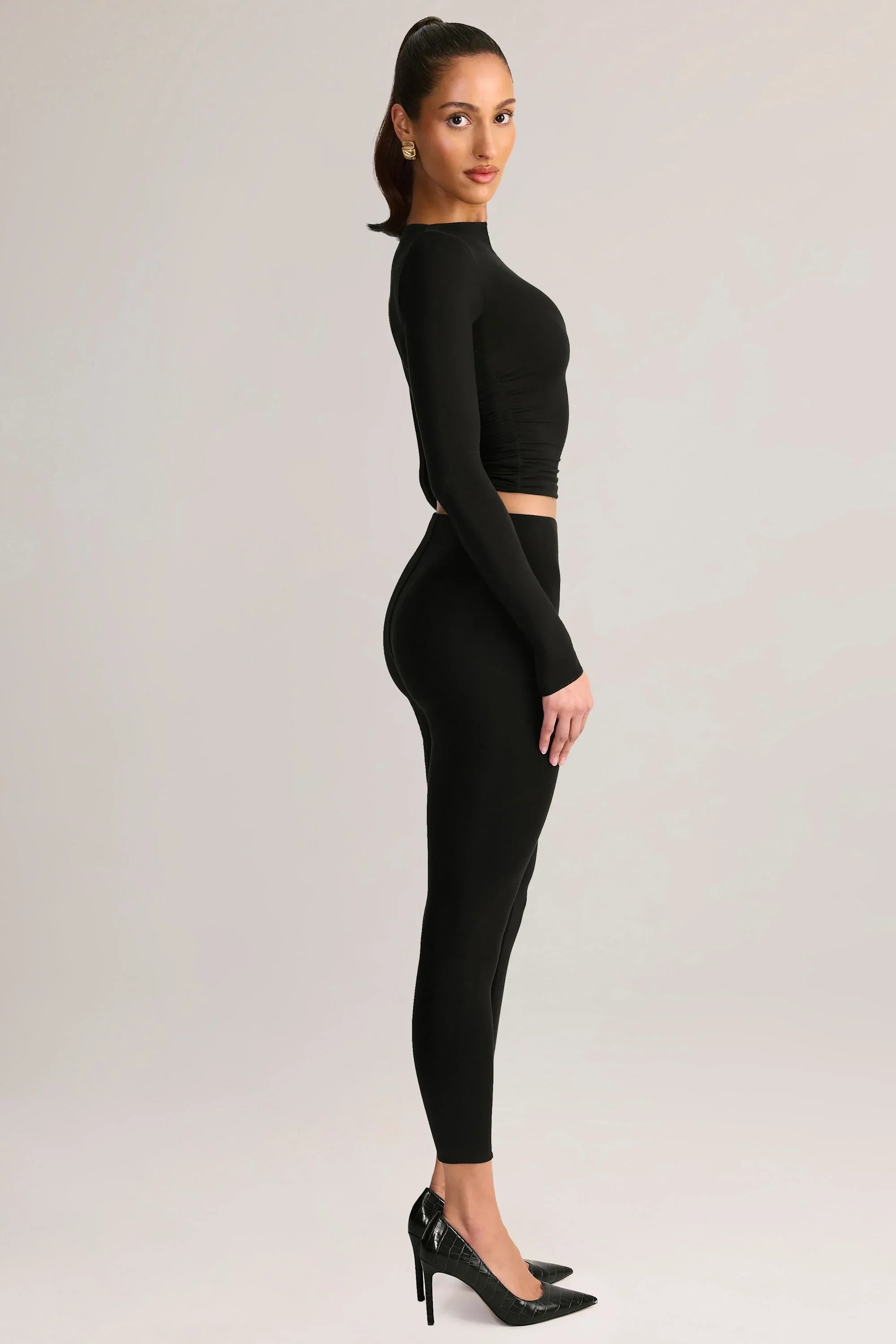 Modal Mid Rise Cropped Leggings in Black