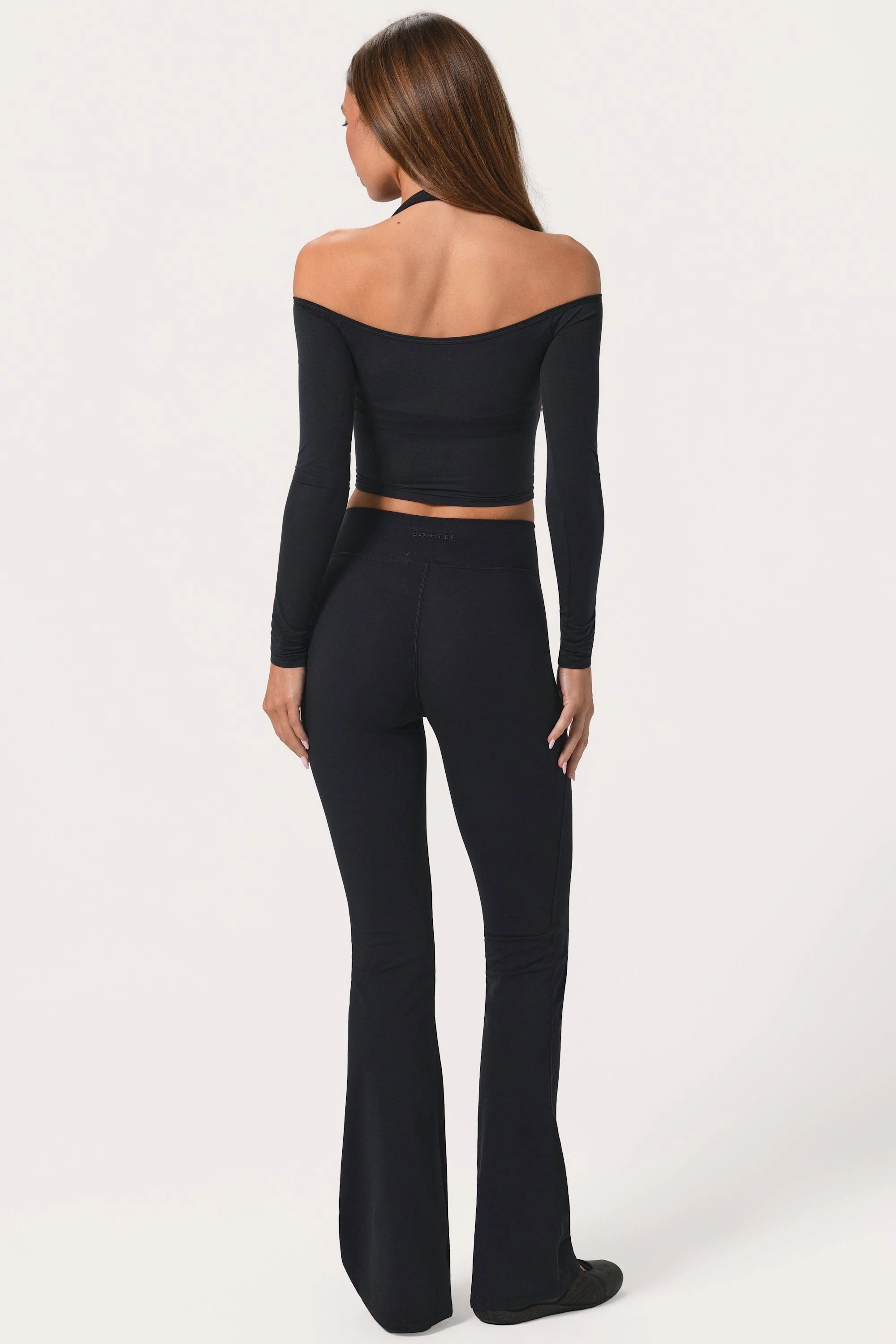 Soft Active V Waist Flared Leggings in Black