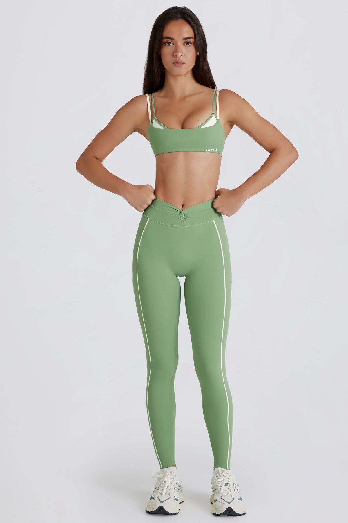 Soft Active Twist Front Leggings in Jade