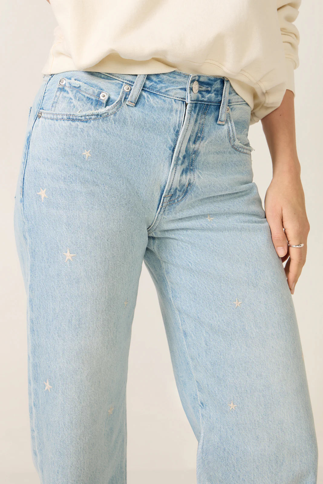 Lexi Bowed Straight Jean