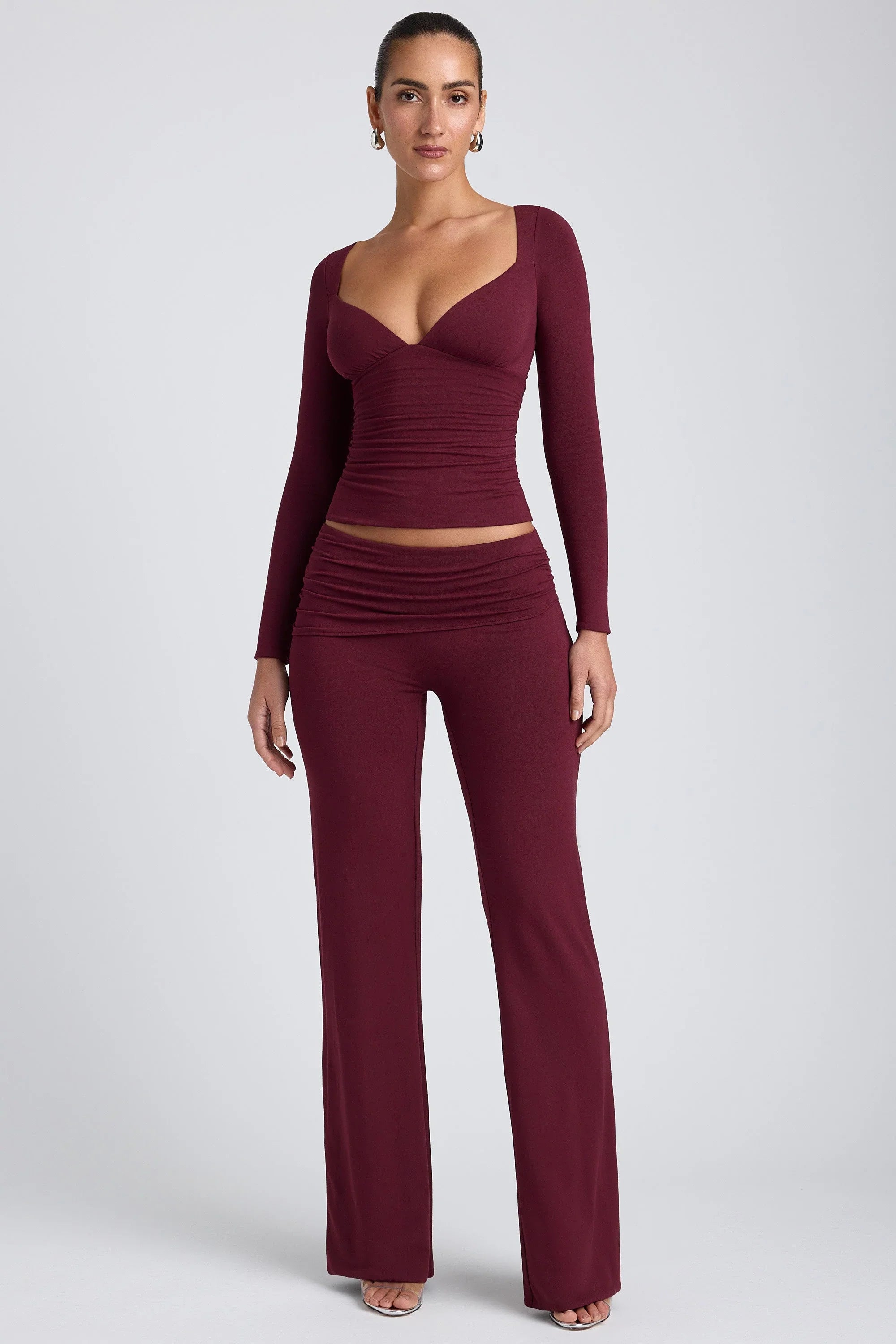 Mid Rise Straight Leg Trousers in Plum