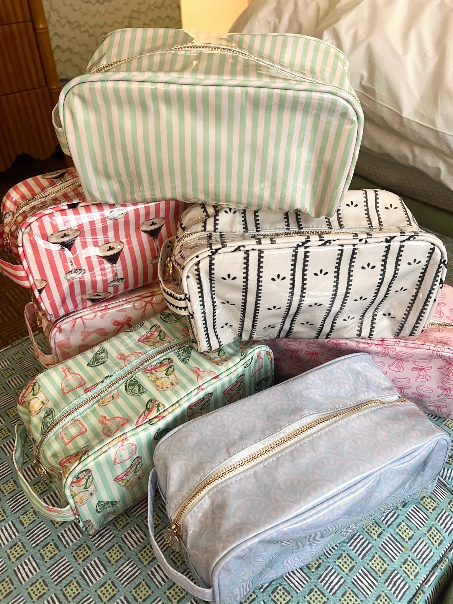 KenzKustomz Clear Coat Toiletry Dopp Kit