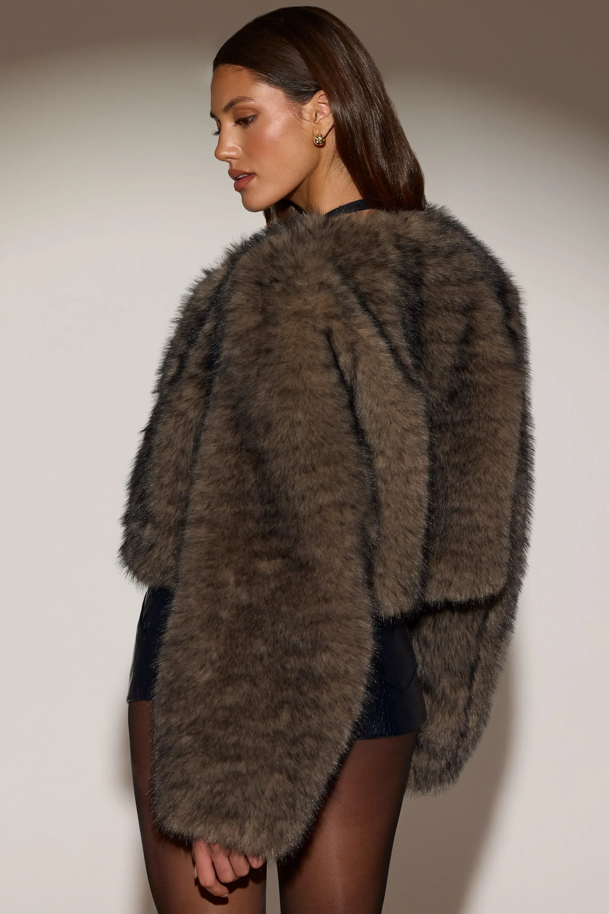 Cropped Faux Fur Jacket in Chocolate Brown