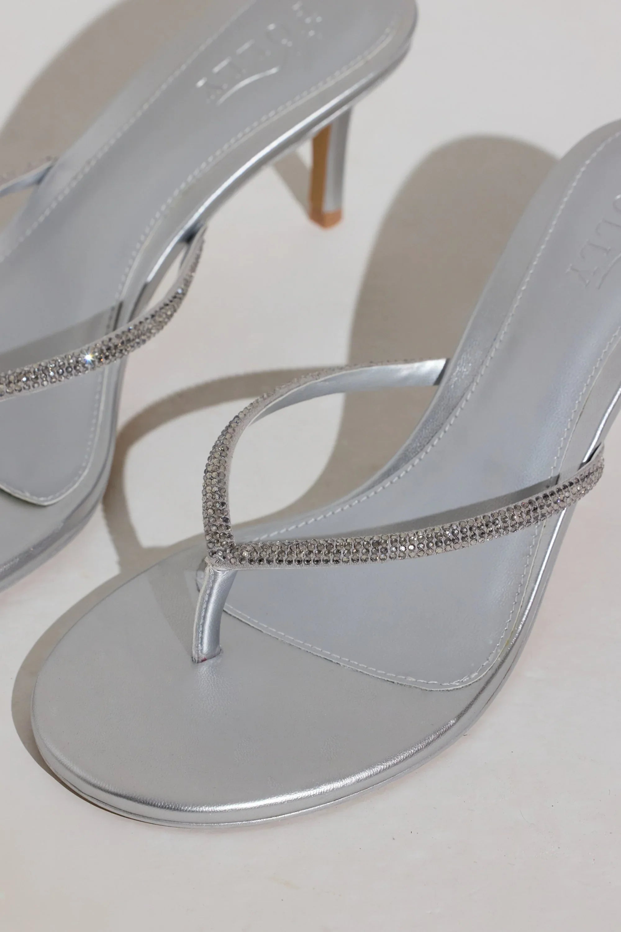 Heeled Sandal in Silver