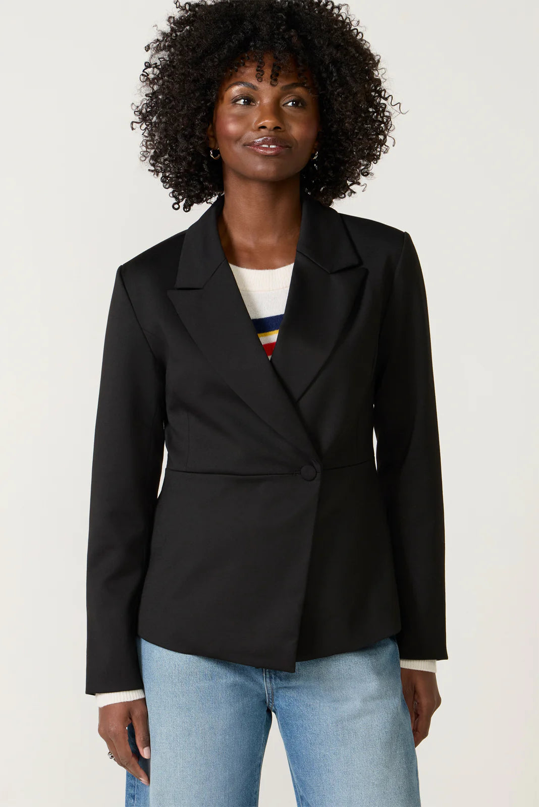 Chrissy Ponte Blazer