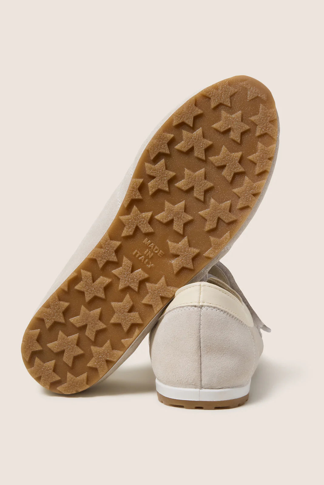 Swan Sneakerina