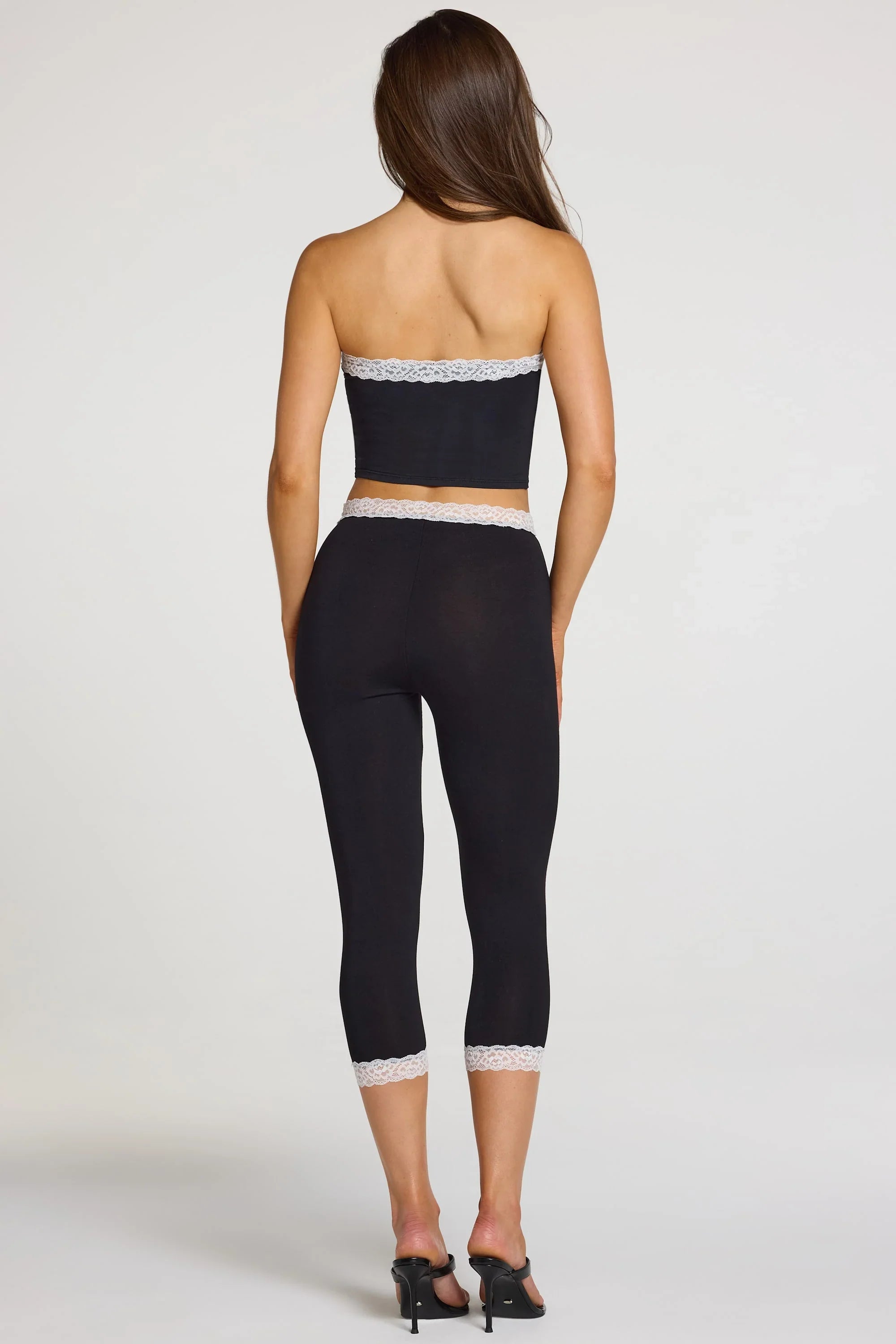 Modal Lace Trim Mid Rise Capri Leggings in Black