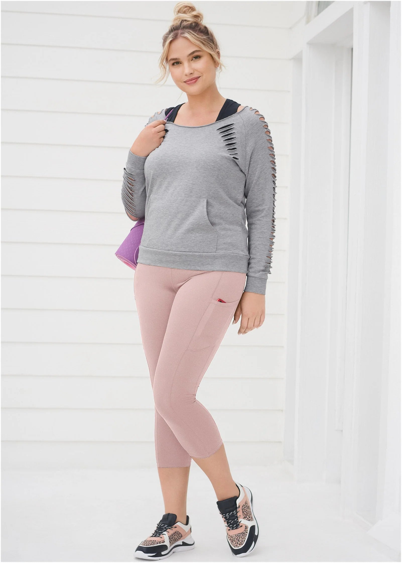 Pocket Capri Leggings Tan