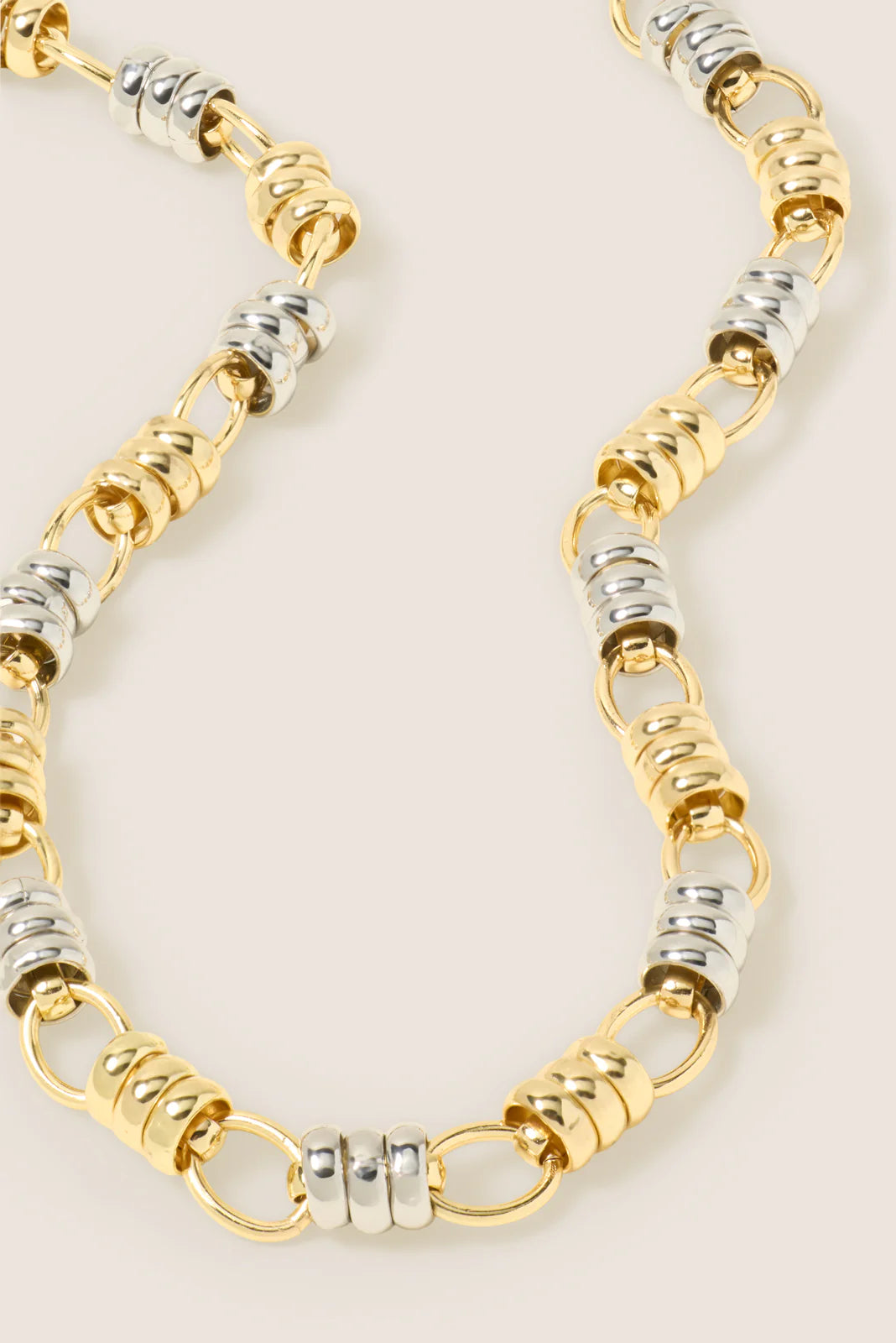 Camelia Chain Necklace