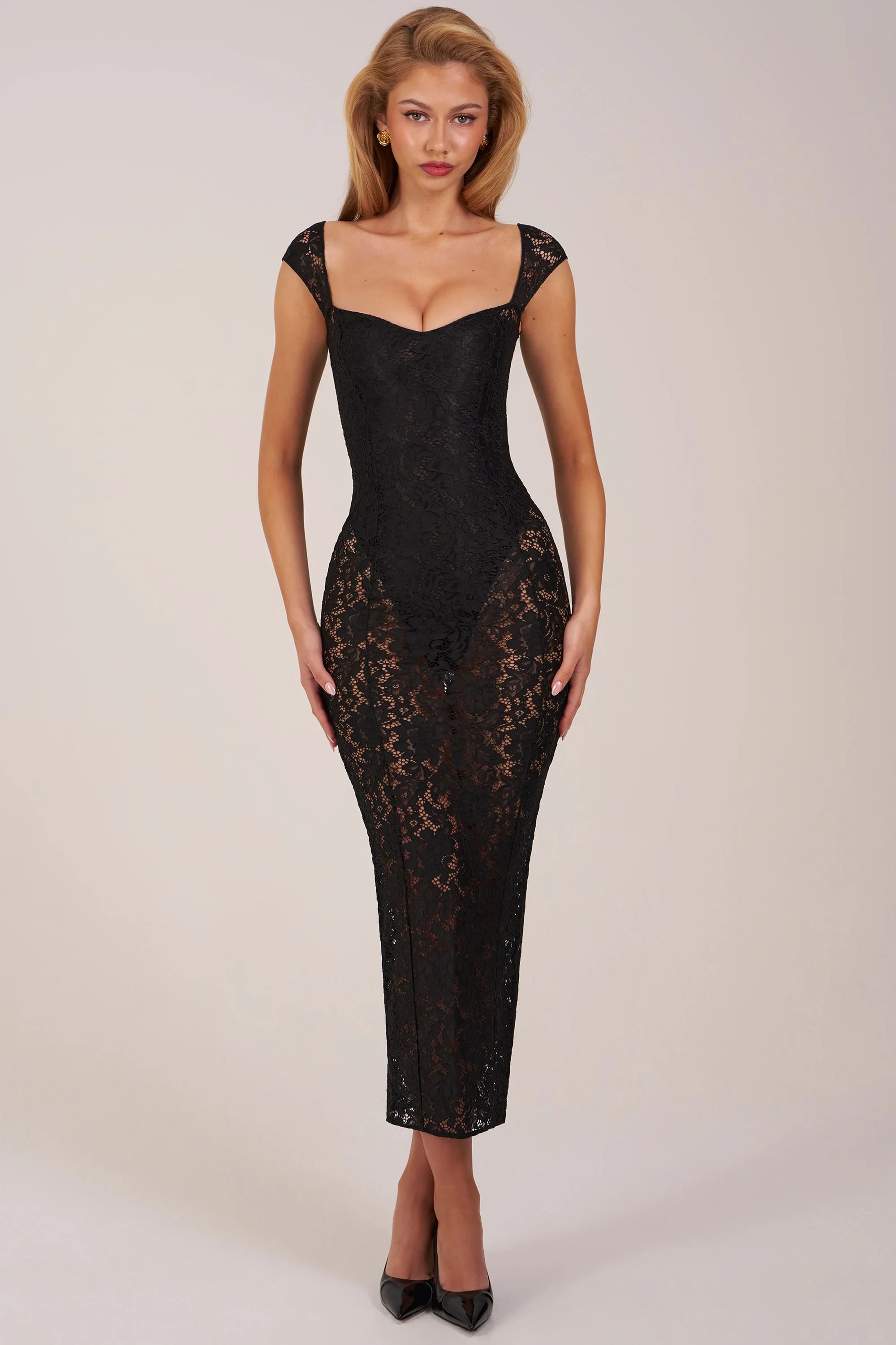 Sweetheart Neck Maxi Dress in Black