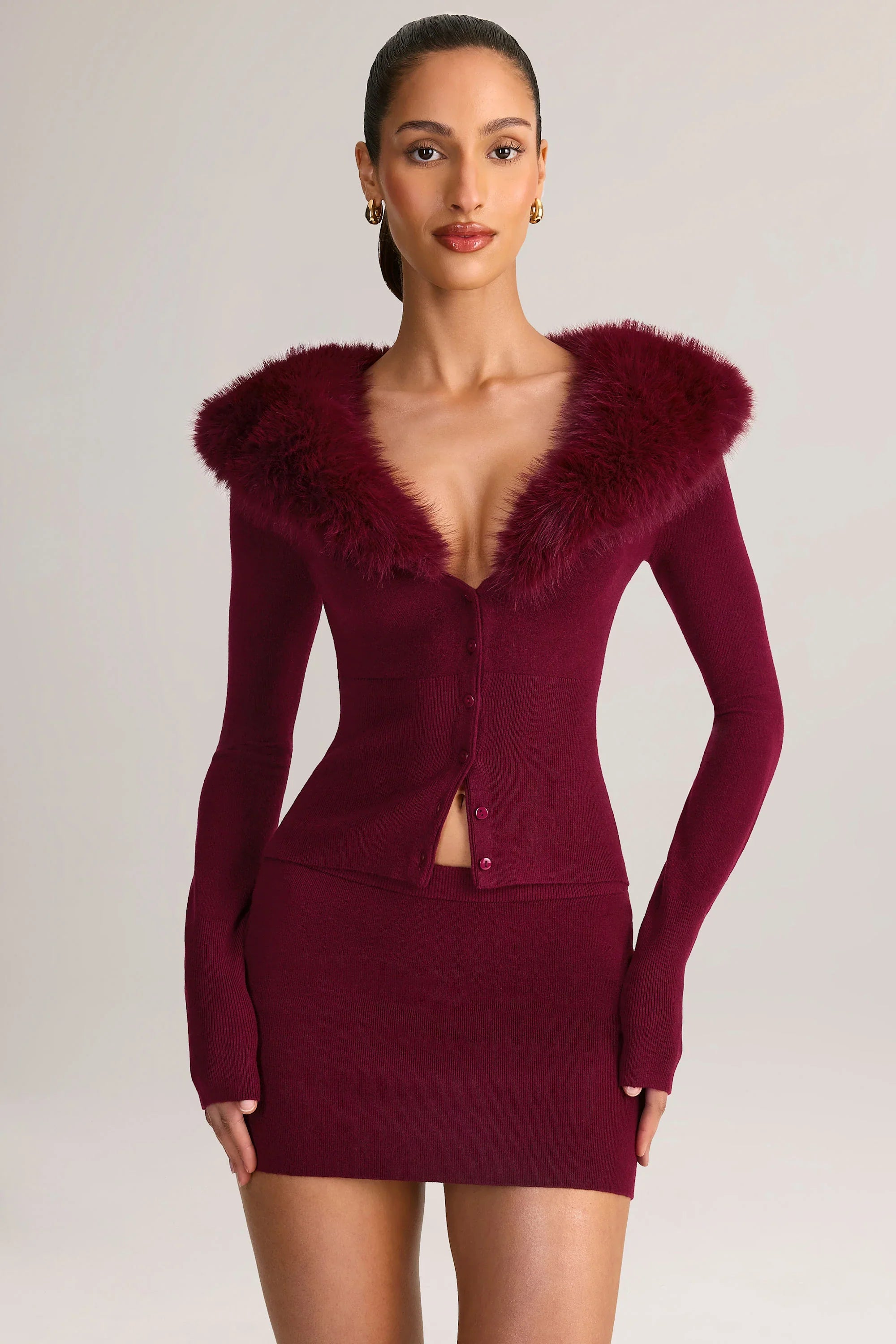 Knit Mid Rise Mini Skirt in Wine