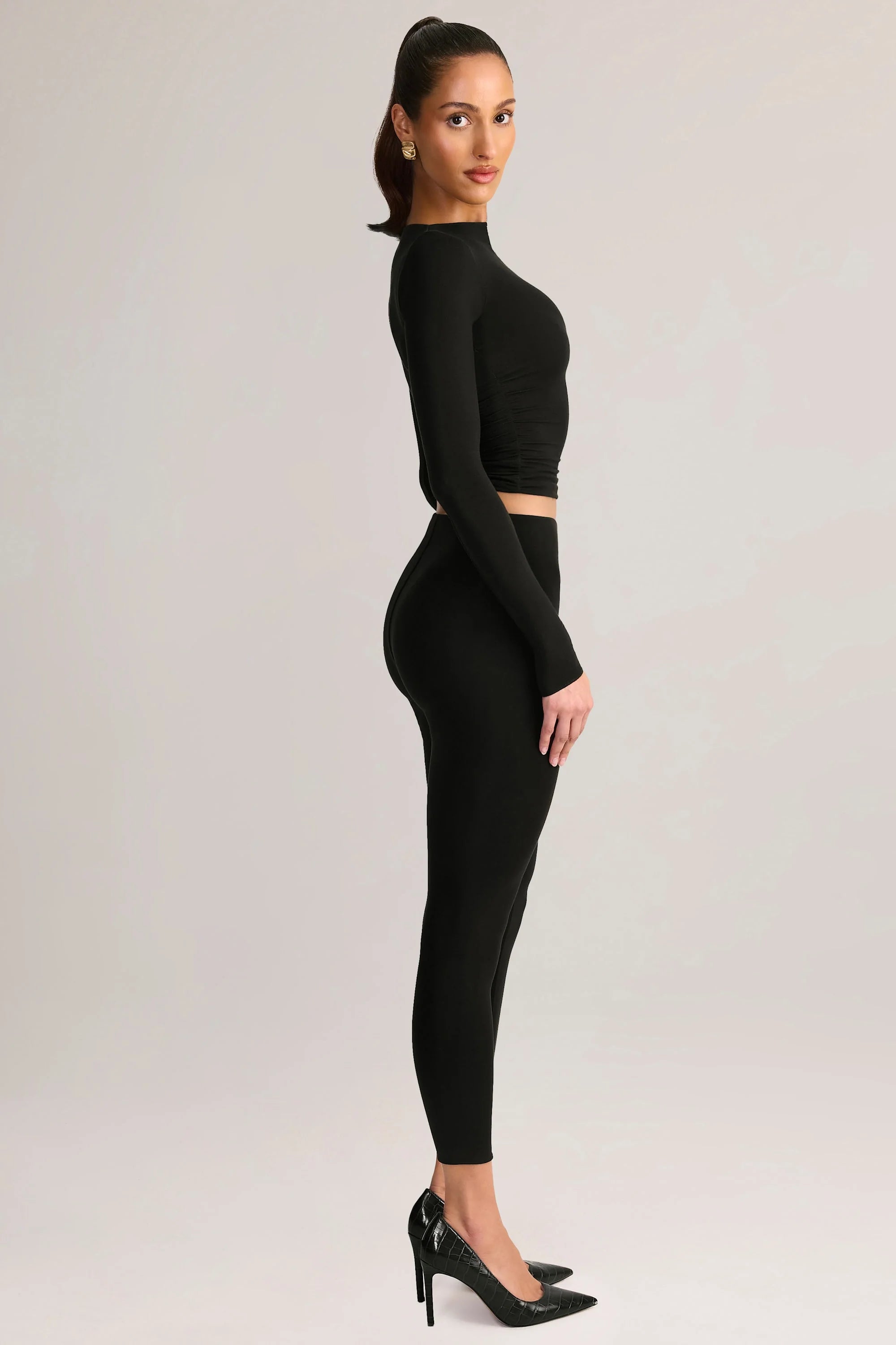 Modal Mid Rise Cropped Leggings in Black