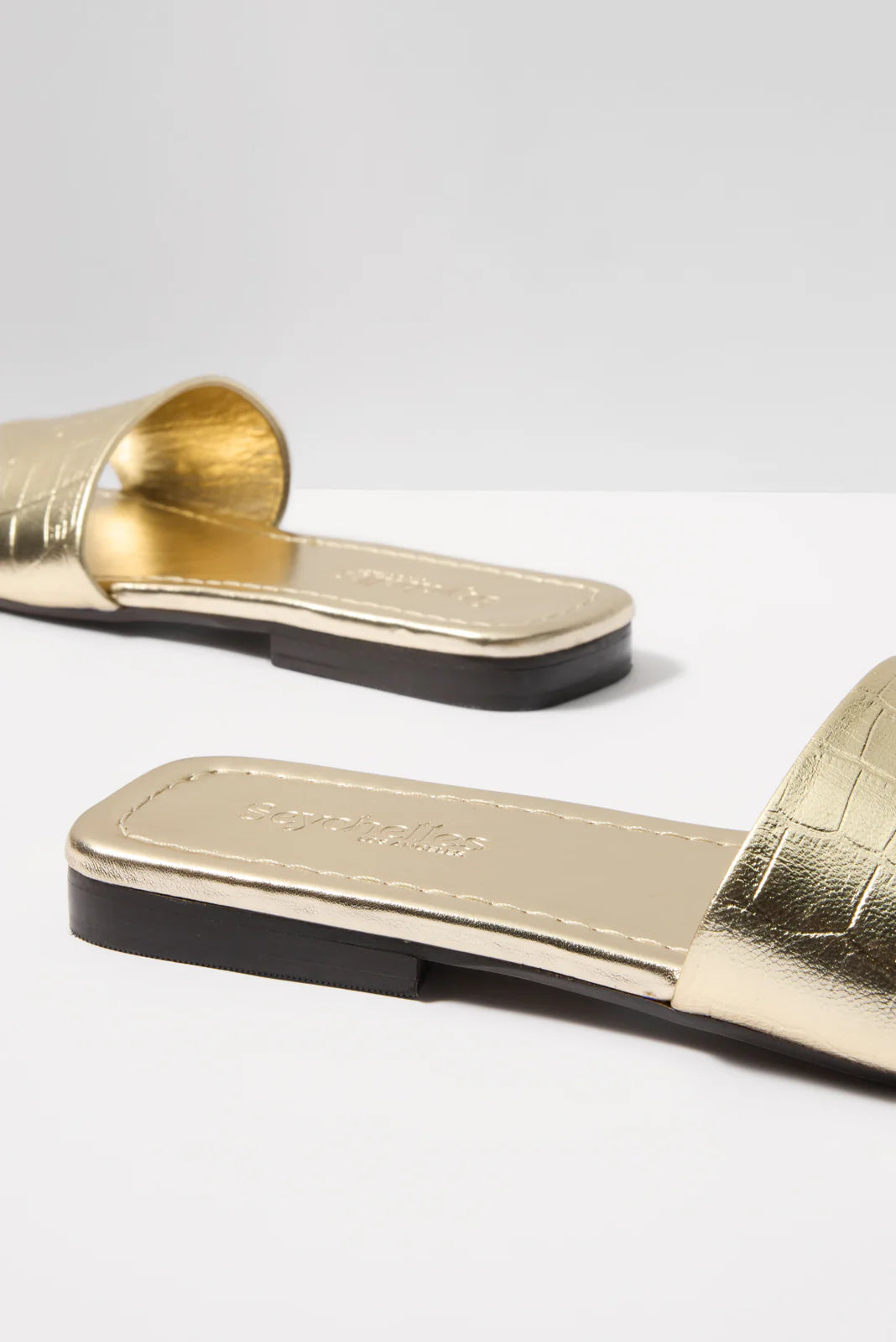 Paris Croco Slide