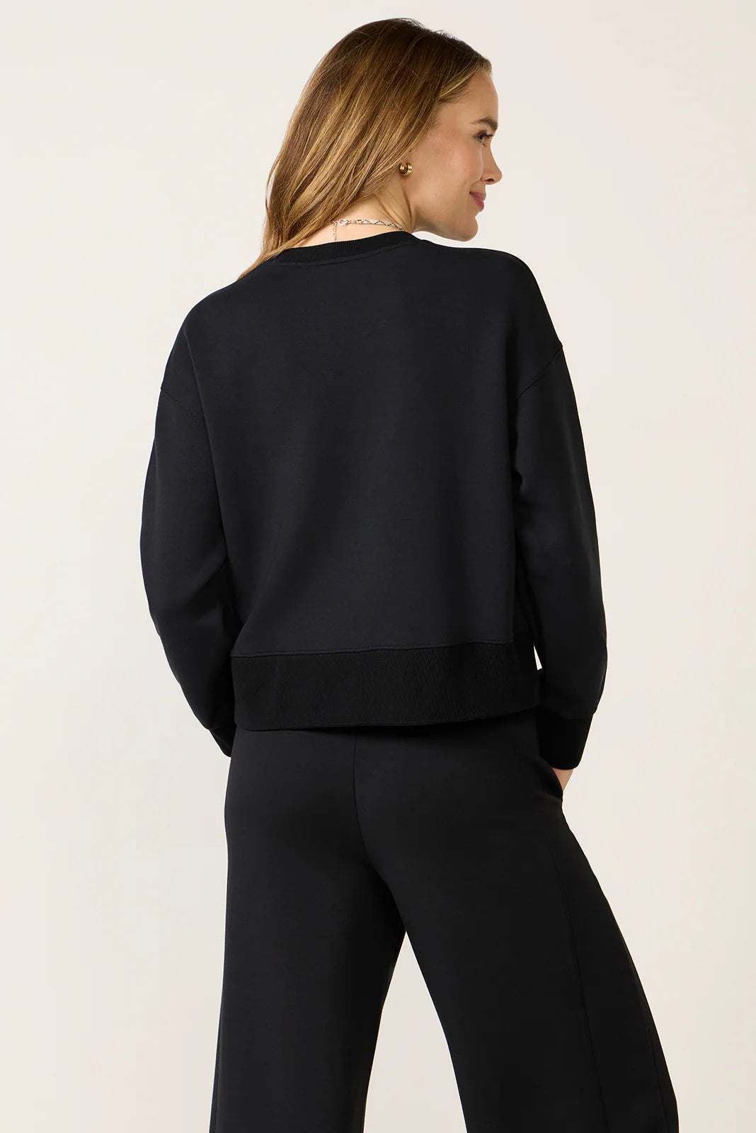 AirEssentials Luxe Crew Top