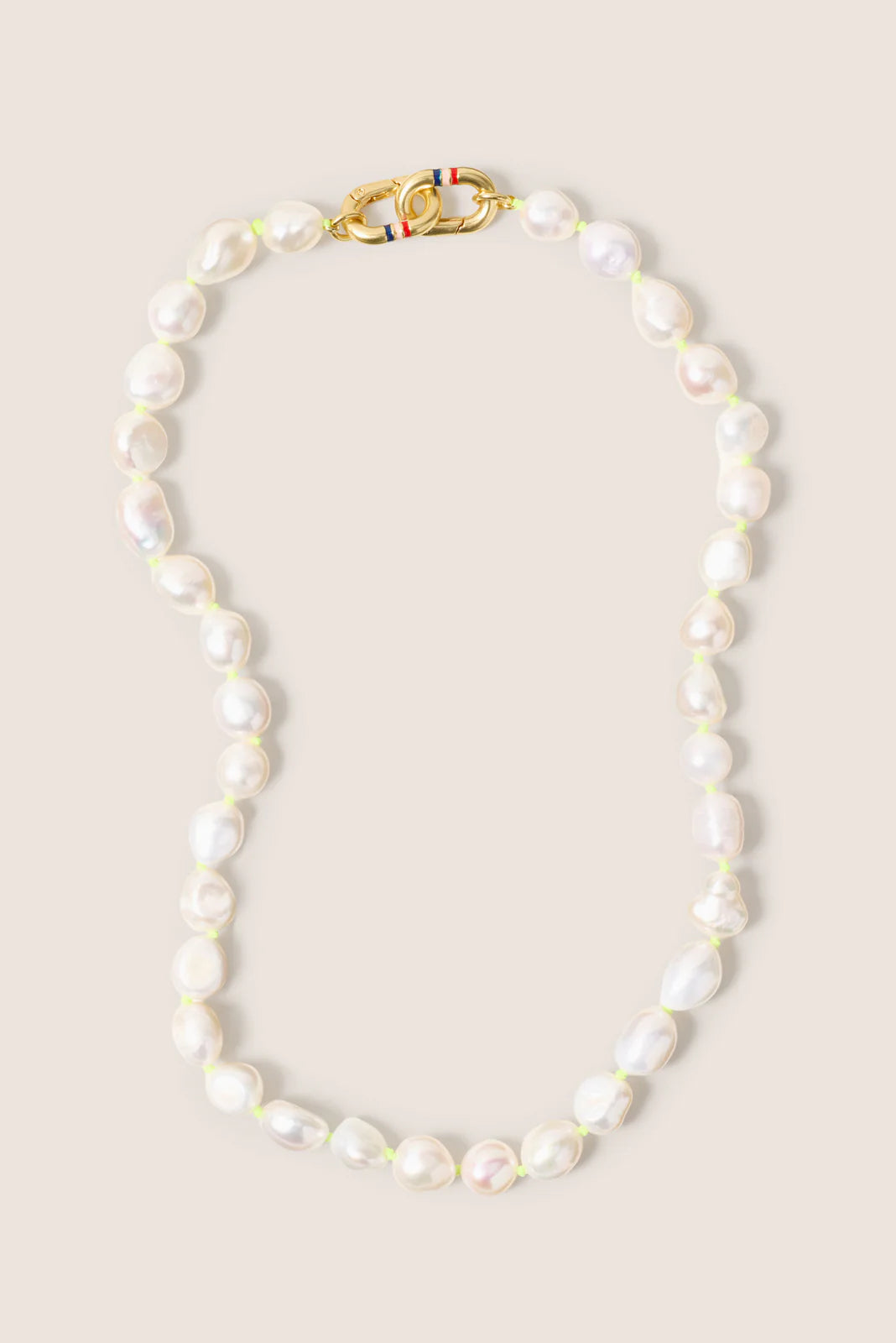 Le Pearl Necklace