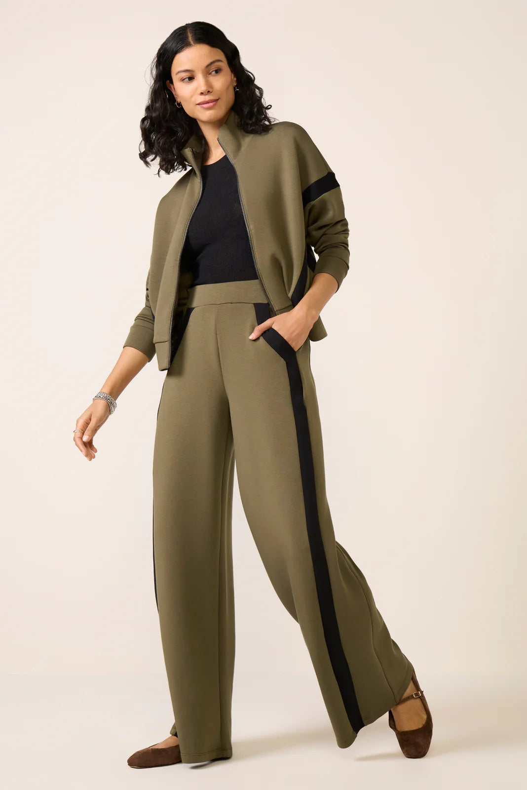 AirEssentials Striped Track Pant