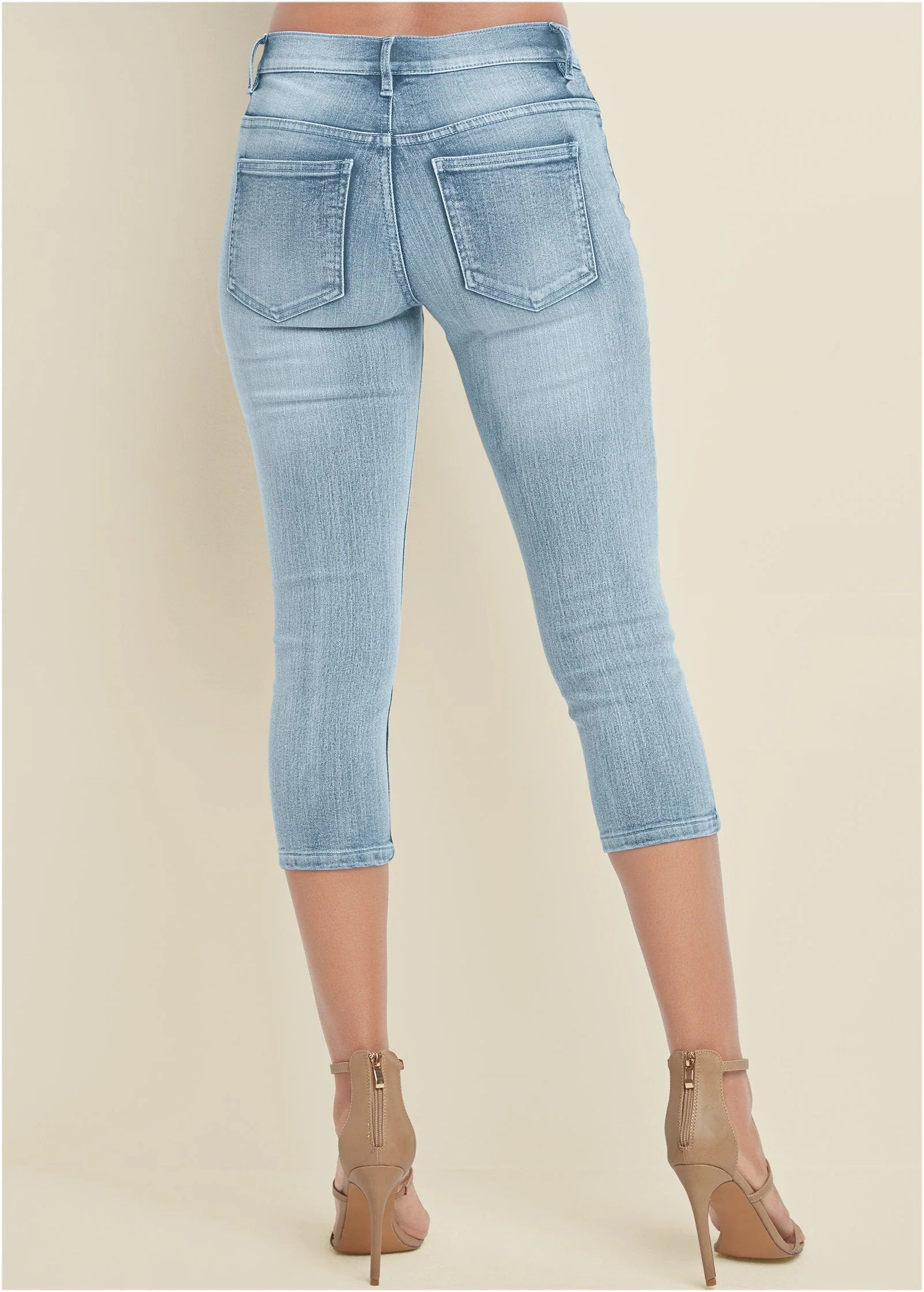 Cindy Capri Jeans Light Wash