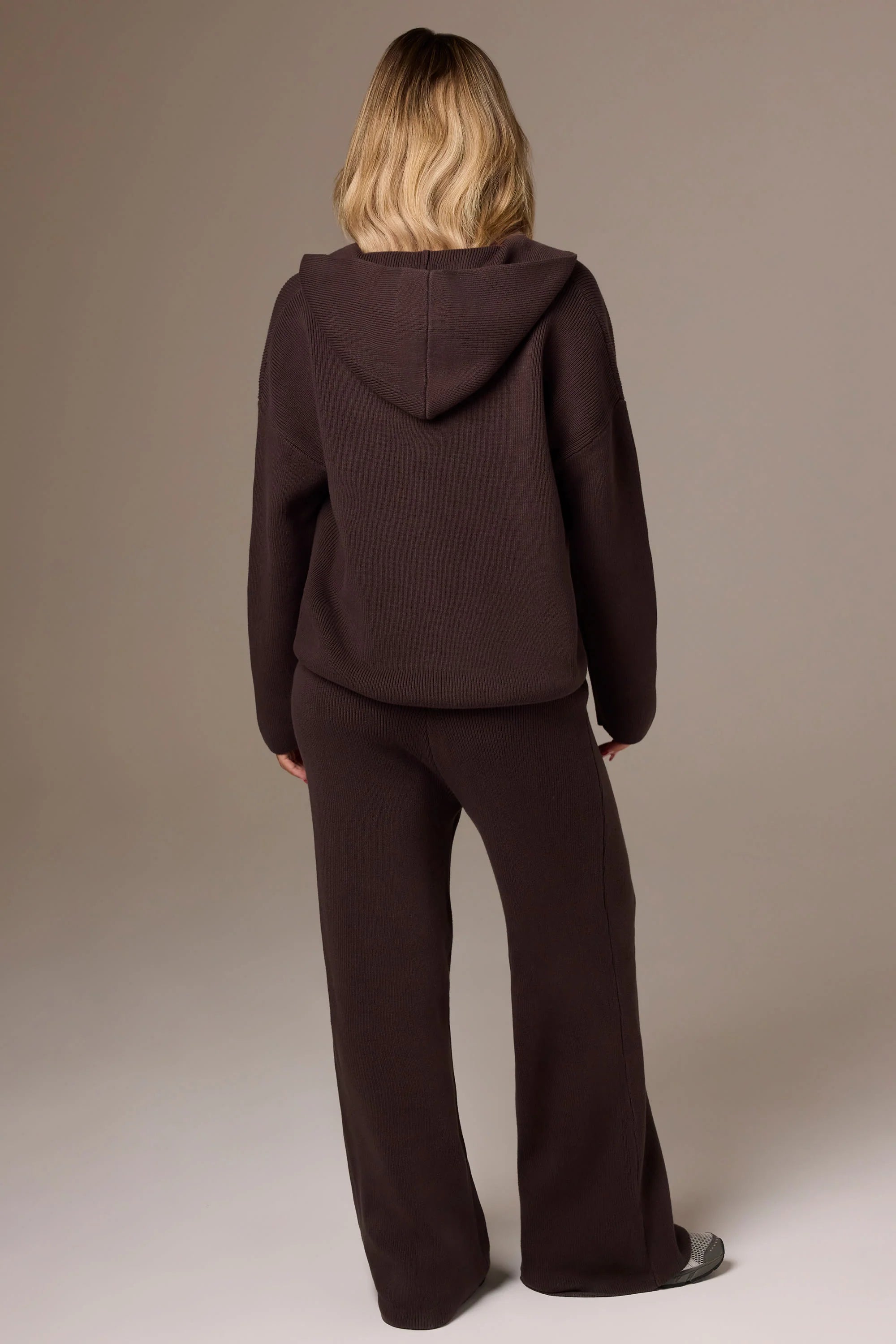 Ribbed Knit Wide Leg Joggers in Pecan