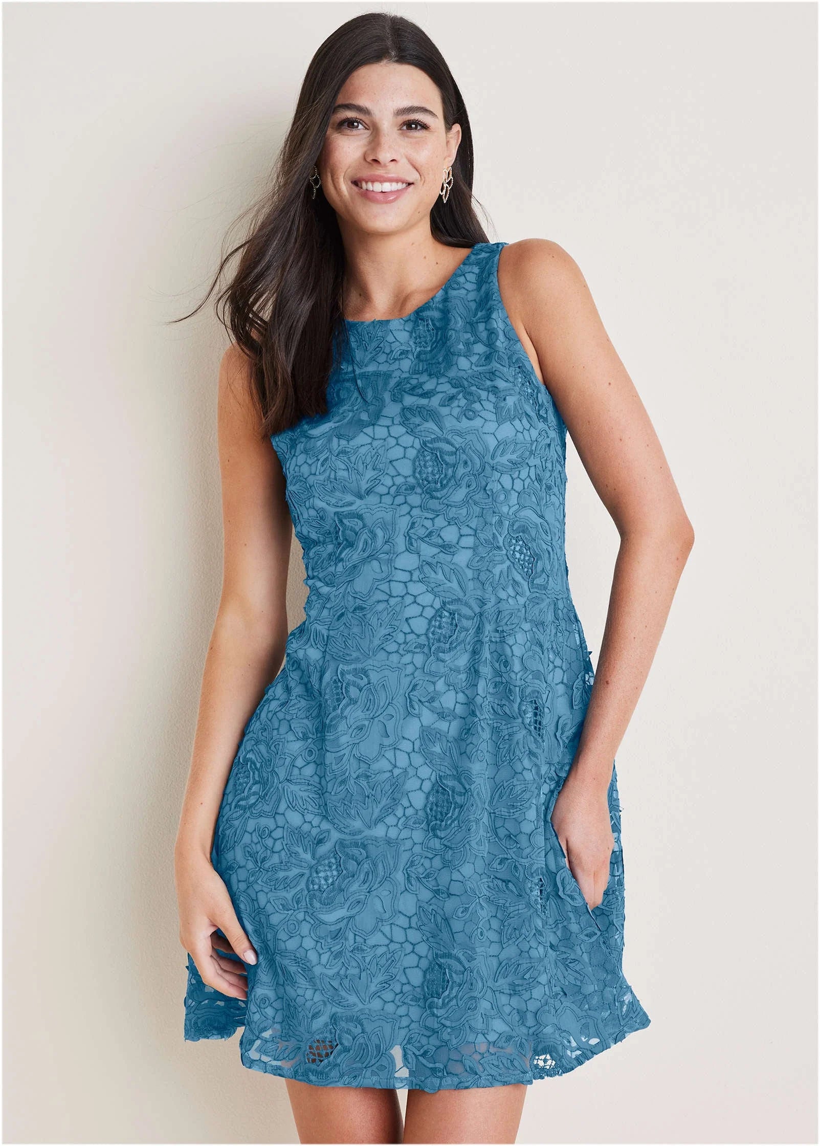 Lace Mini Dress Niagara