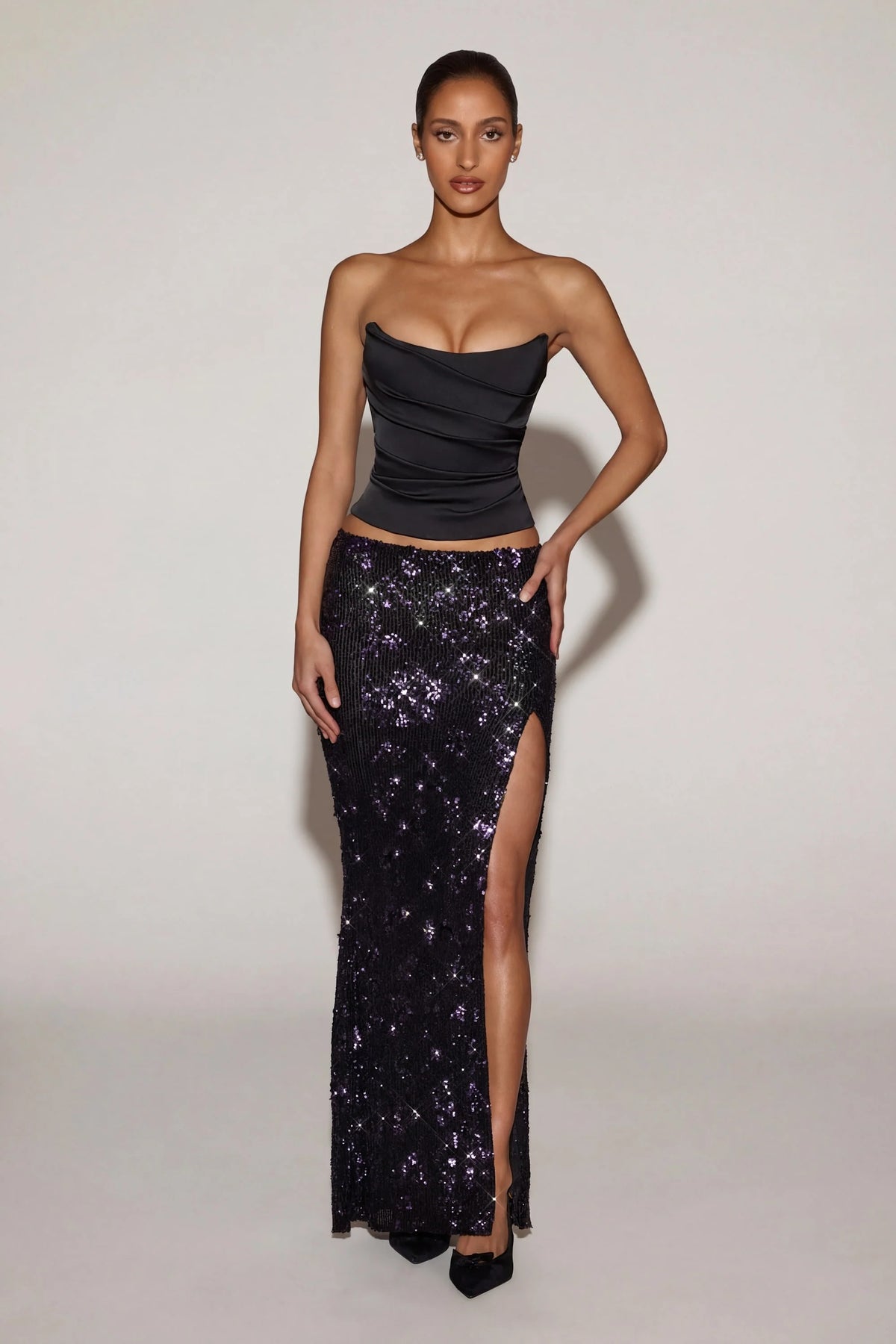 Embellished Mid Rise Thigh Split Maxi Skirt in Black Purple