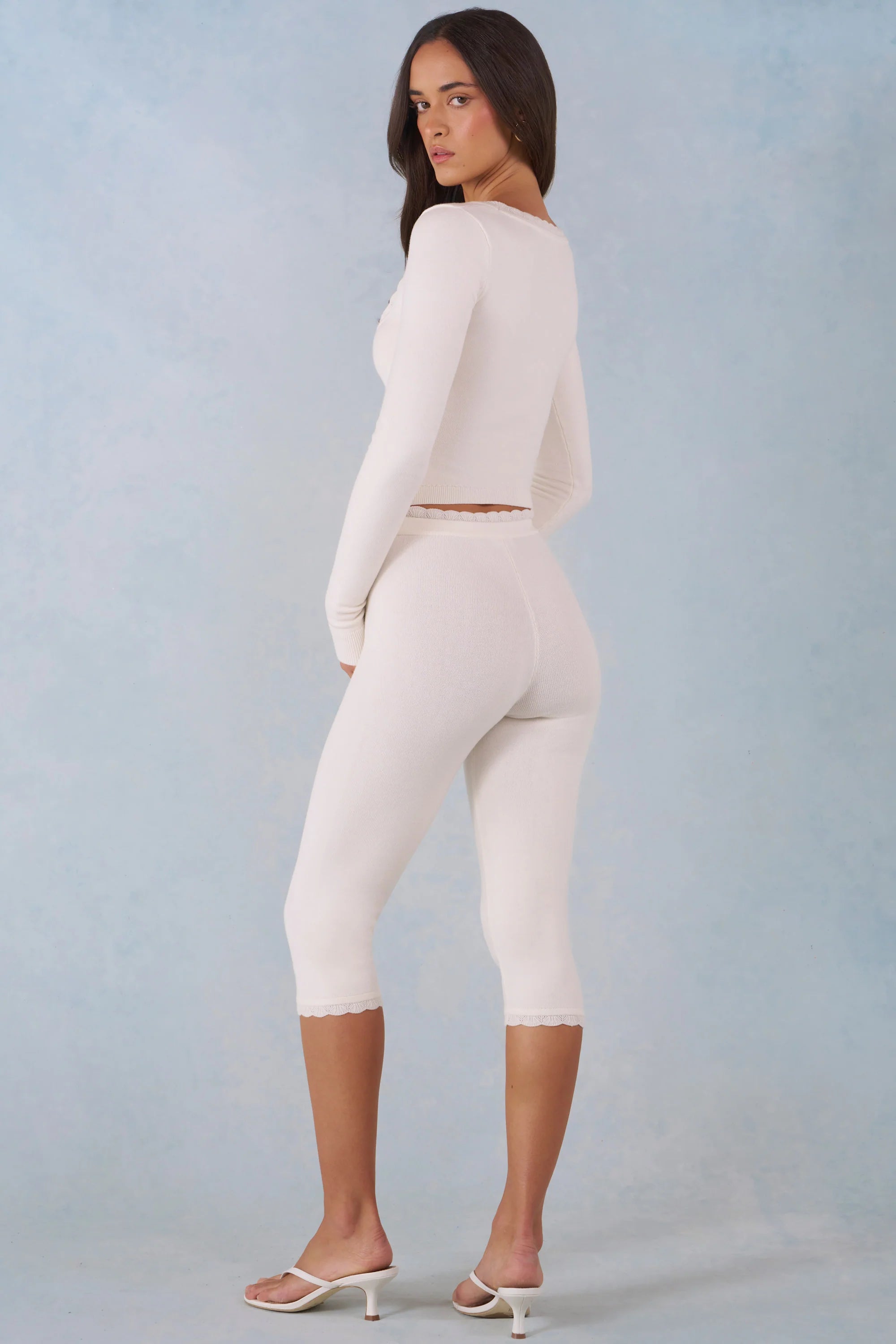Knit Mid Rise Capri Trousers in Ivory