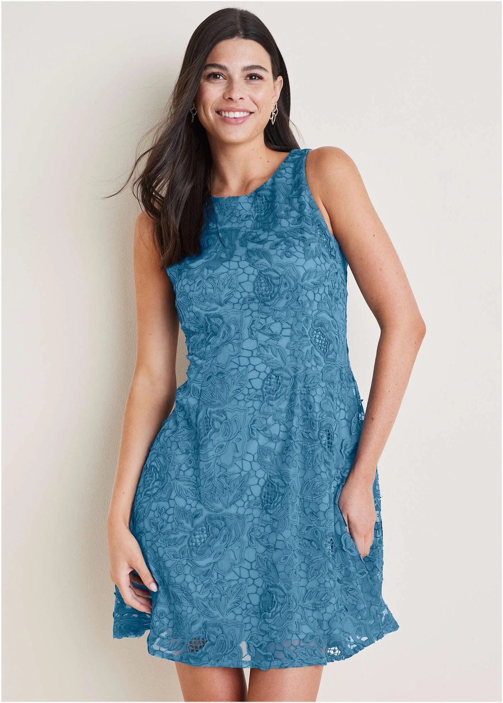 Lace Mini Dress Niagara